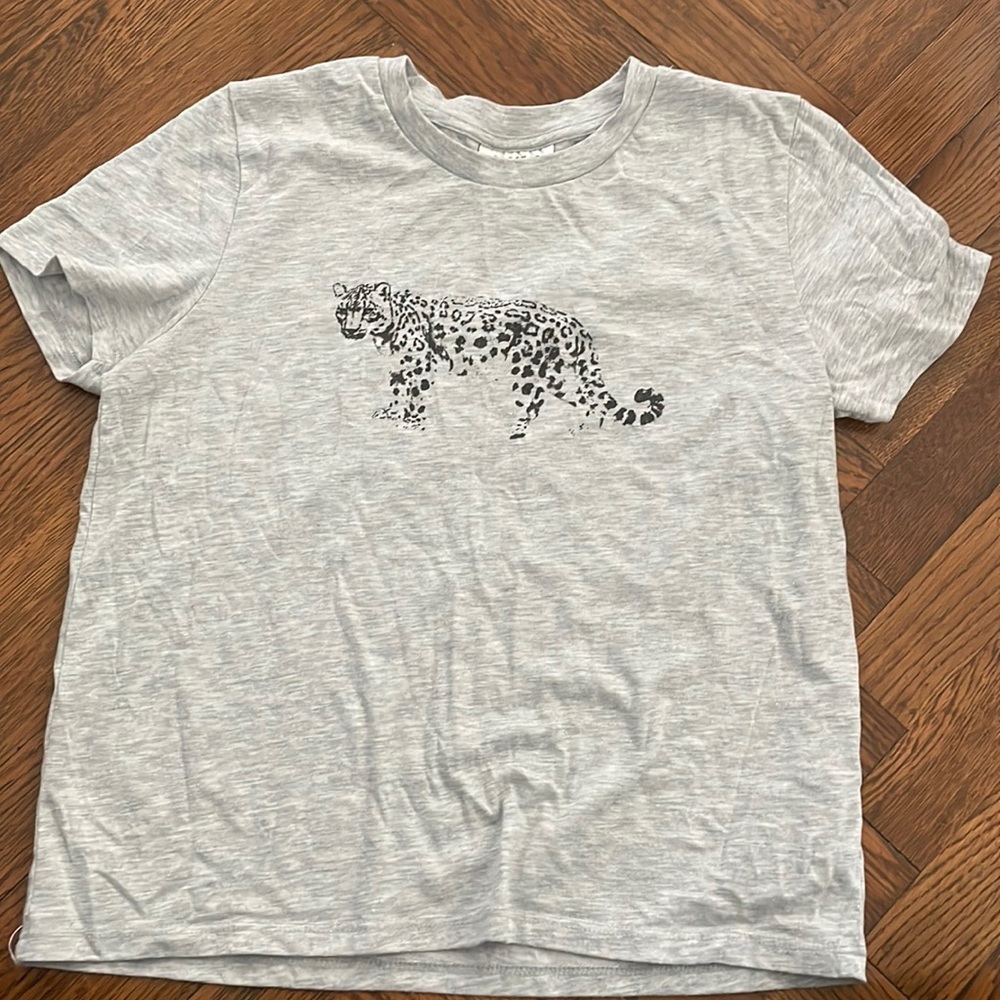 Top shop t-shirt. Great condition/no stains.